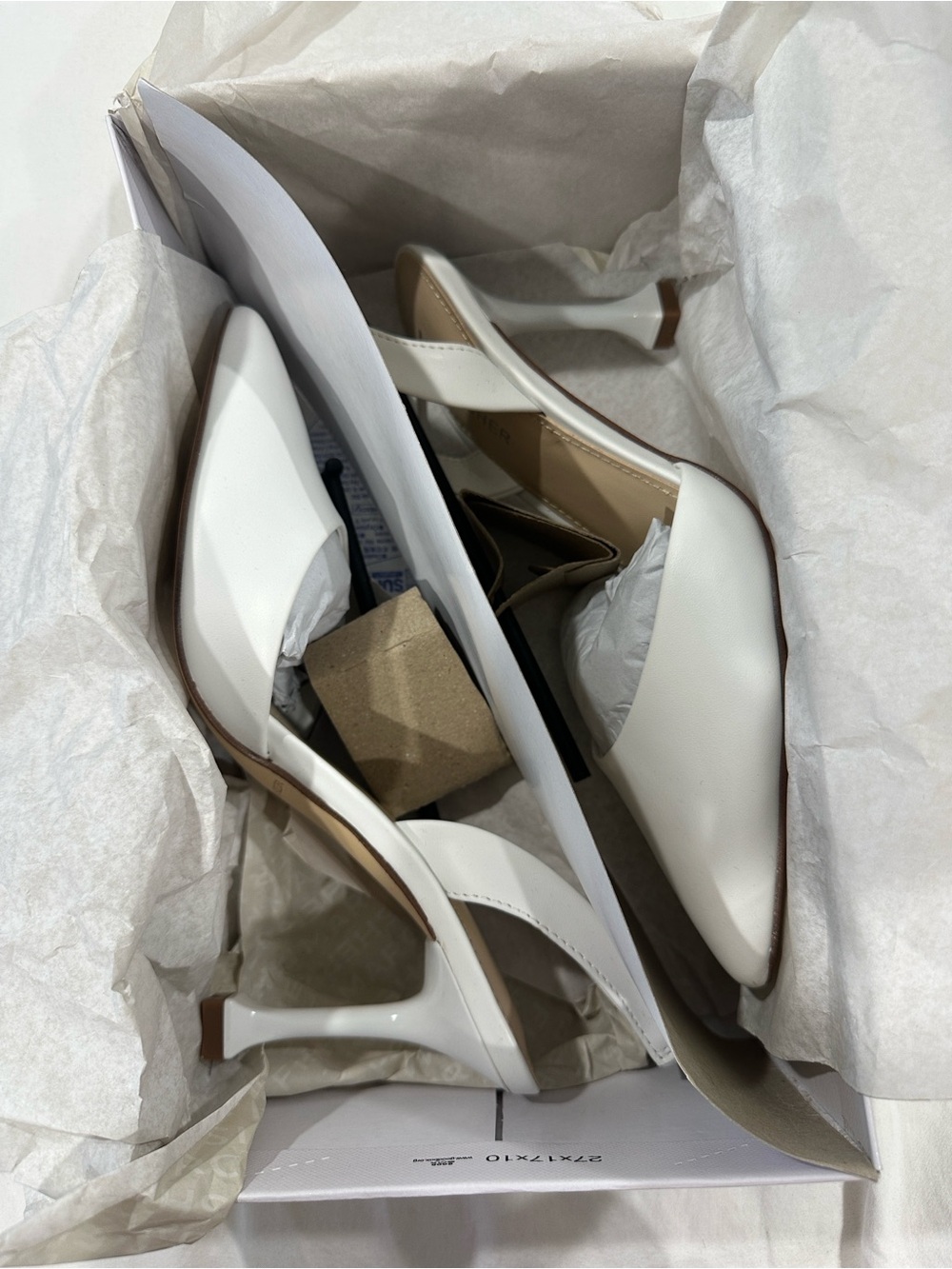 Marc Fisher White Pointed Slingback Heels - Picture 2 of 7